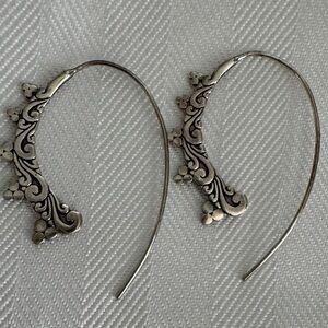 Elegant sterling Silver Hoop Earrings